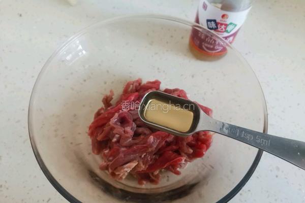 香菜炒牛肉丝的做法图解3