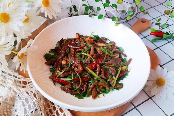 香菜炒牛肉丝的做法图解16
