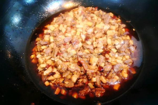 杏鲍菇牛肉酱的做法图解12