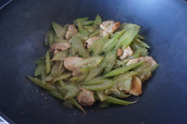 西芹炒肉片的做法图解11