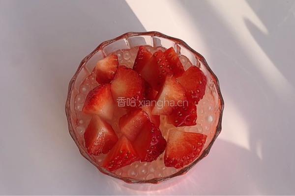 草莓西米牛乳杯的做法图解10