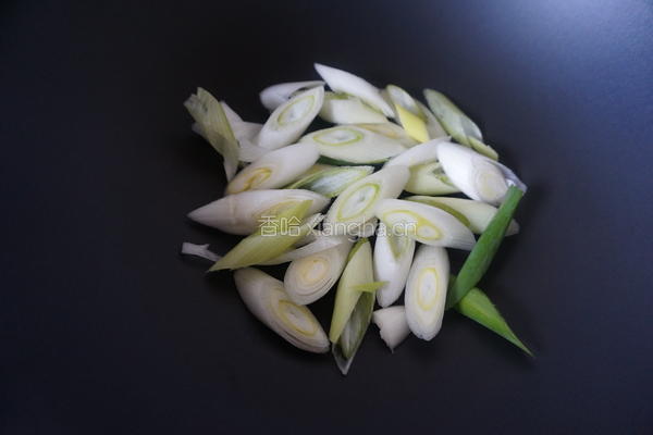不加一滴油的干烧鲳鱼的做法图解2