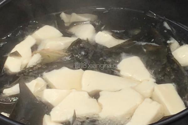 枸杞豆腐海带汤的做法图解6