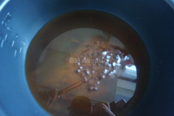  莴笋炖鱼 的做法图解5