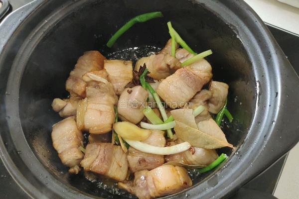 五花肉烧蛋的做法图解5