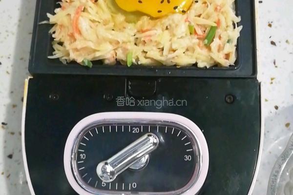 鸡蛋土豆饼的做法图解9
