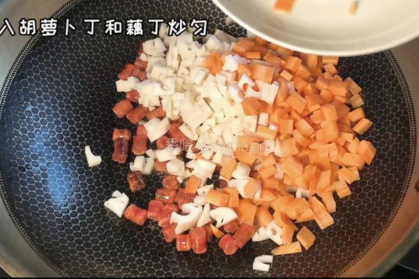腊肠炒藕丁的做法图解5