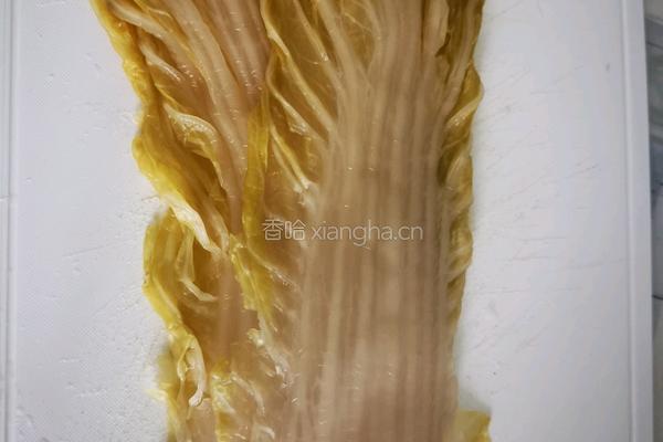 土豆酸菜馅饺子的做法图解2