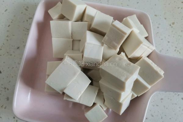 昂刺鱼豆腐汤的做法图解2