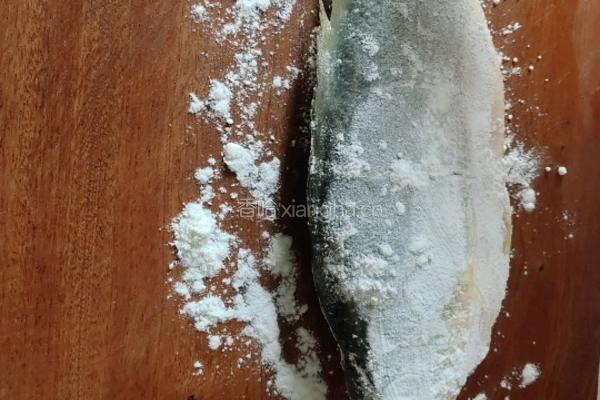 红烧大黄鱼的做法图解4