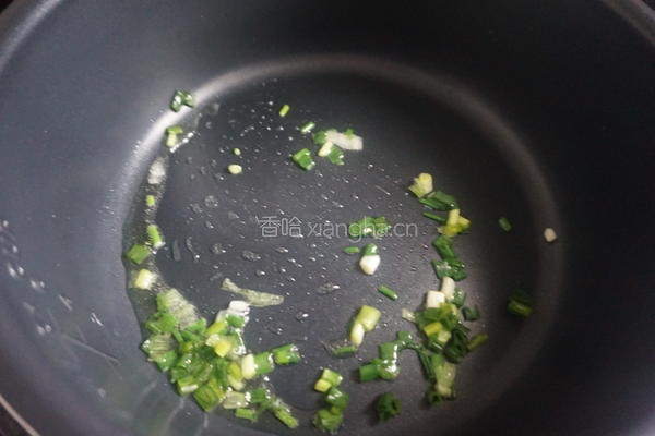  藤椒莴笋丝的做法图解3