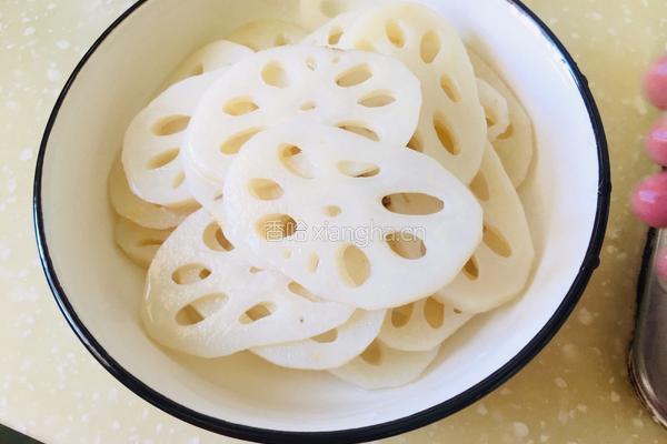 糖醋藕片的做法图解5
