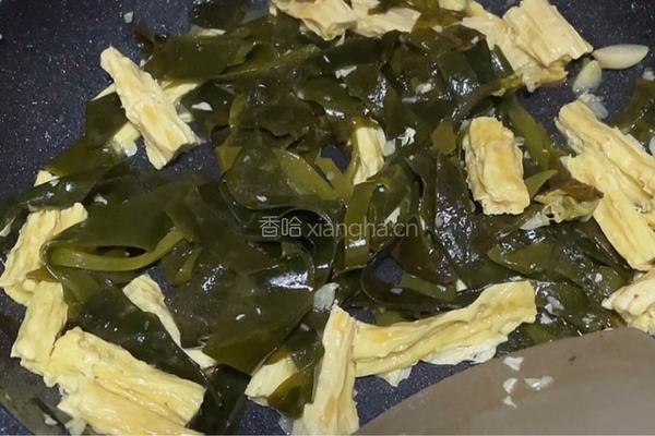 腐竹炒海带的做法图解6