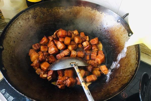 红烧肉烩菜的做法图解8