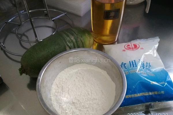 煎水果萝卜饼的做法图解1