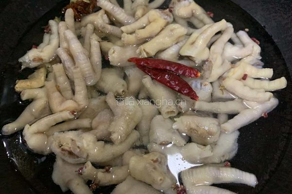 酸辣柠檬鸡爪的做法图解2