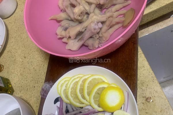 酸辣柠檬鸡爪的做法图解4