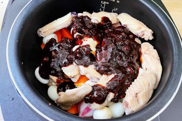 电饭煲无油可乐鸡翅煲的做法图解7