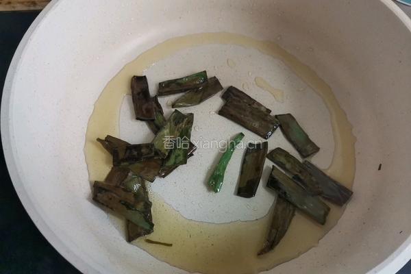 酱香葱油焖鸡腿的做法图解3