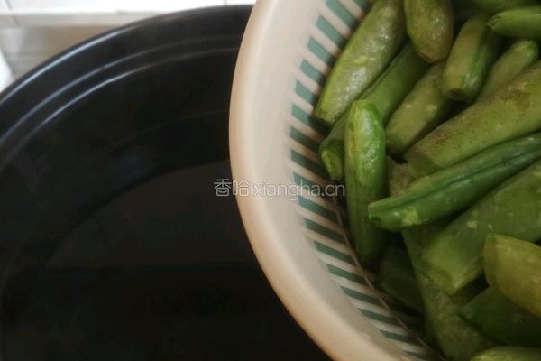 水煮碗豆的做法图解3