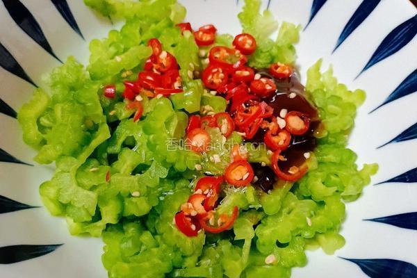 凉拌苦瓜的做法图解4