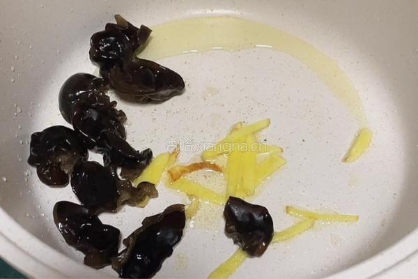 海带豆腐丸子汤的做法图解3