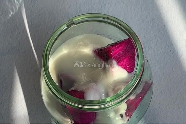火龙果酸奶杯的做法图解4