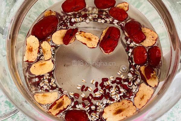 红豆薏米水的做法图解3