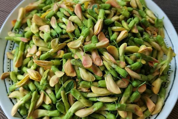 金雀花炒蛋的做法图解1