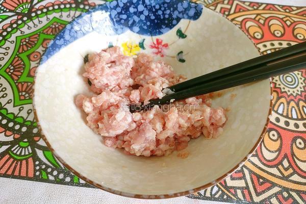 肉末芹菜叶的做法图解4