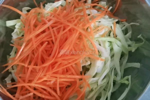 蔬菜鸡蛋饼的做法图解1