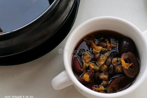黑豆红枣连翘花的做法图解9