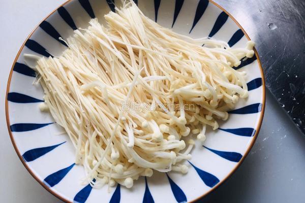 蒜蓉粉丝金针菇蒸开背虾的做法图解5