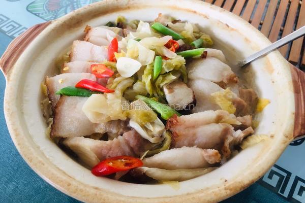 砂锅酸菜红烧肉的做法图解9