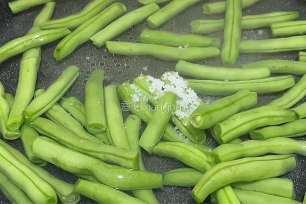 酱香四季豆的做法图解2