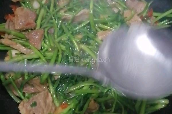 瘦肉水芹菜的做法图解8