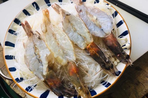蒜蓉粉丝金针菇蒸开背虾的做法图解7