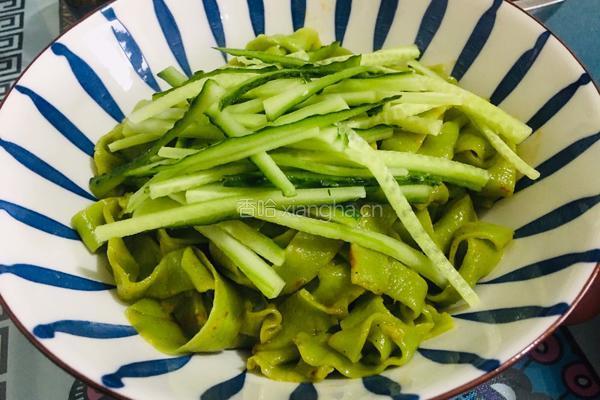 菠菜香菇炸酱面的做法图解13