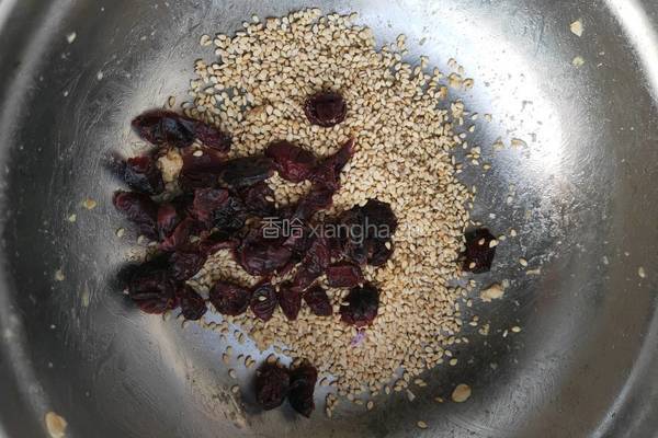 蔓越莓条状饼干的做法图解2