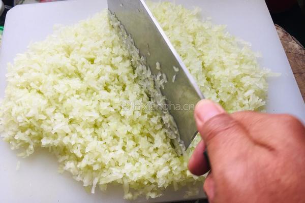 苤蓝大肉水饺的做法图解4