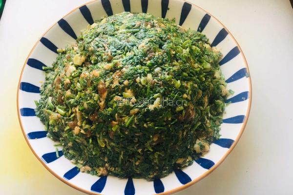 荠菜大肉水饺的做法图解11