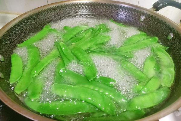 虫草花炒荷兰豆的做法图解5