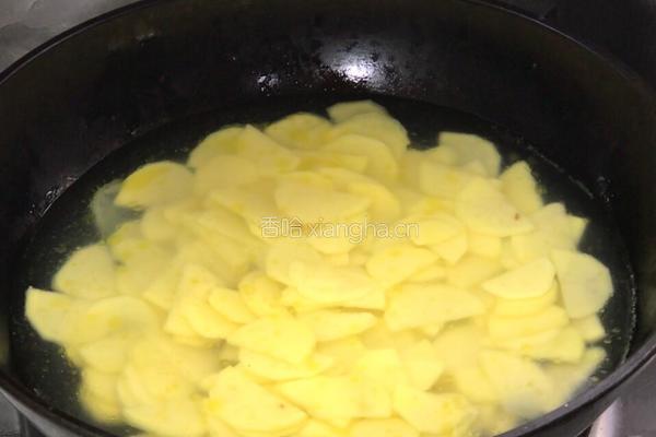 青椒土豆炒肉片的做法图解6