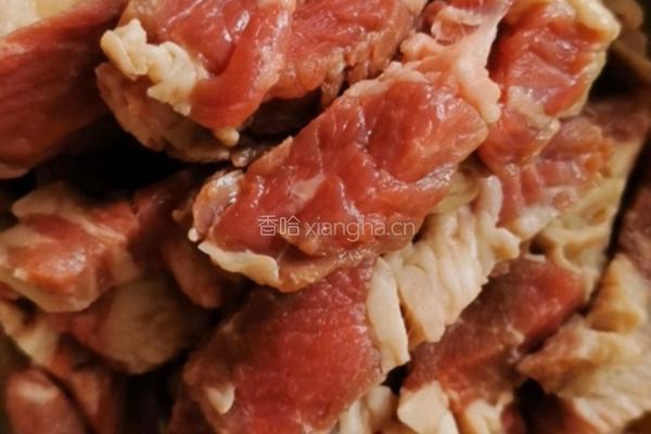 万顺私房烧牛腩的做法图解1