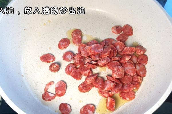 腊肠鸡蛋炒饭的做法图解5