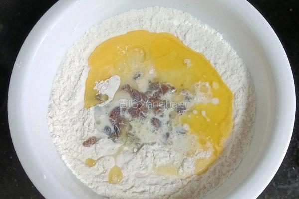 葡萄干小饼的做法图解7