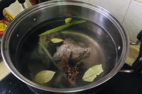 牛肉汤手工面的做法图解2