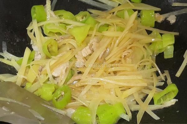 土豆丝炒青椒肉片的做法图解9