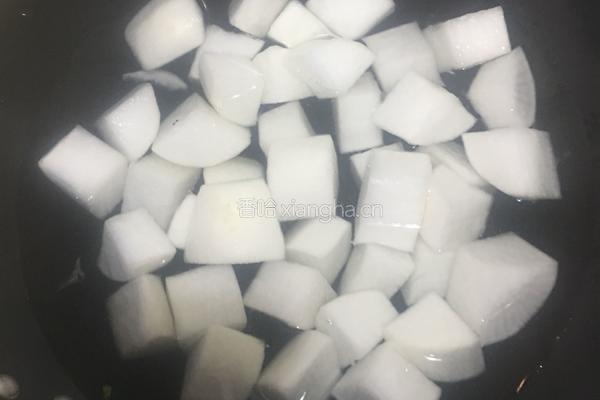 清炖白萝卜的做法图解3