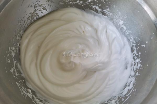 红豆中空戚风蛋糕的做法图解6